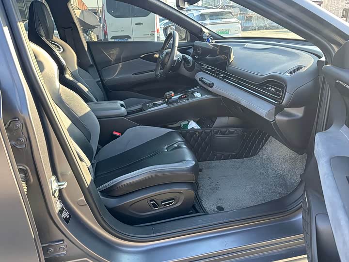 Фото 7 - GAC Trumpchi Empow R