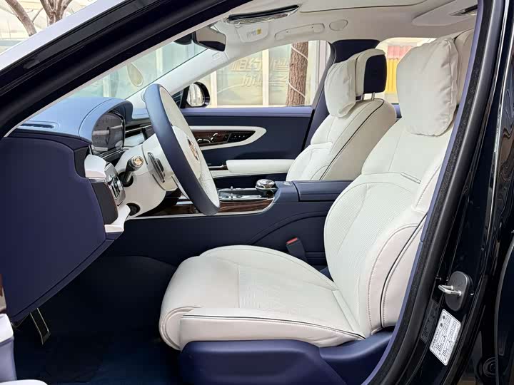 Photo 5 - Hongqi L1 (Guoya)