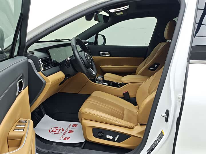 Фото 5 - LiXiang One