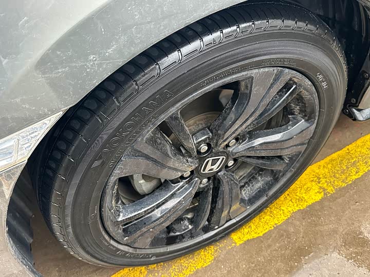 Photo 5 - Honda Civic