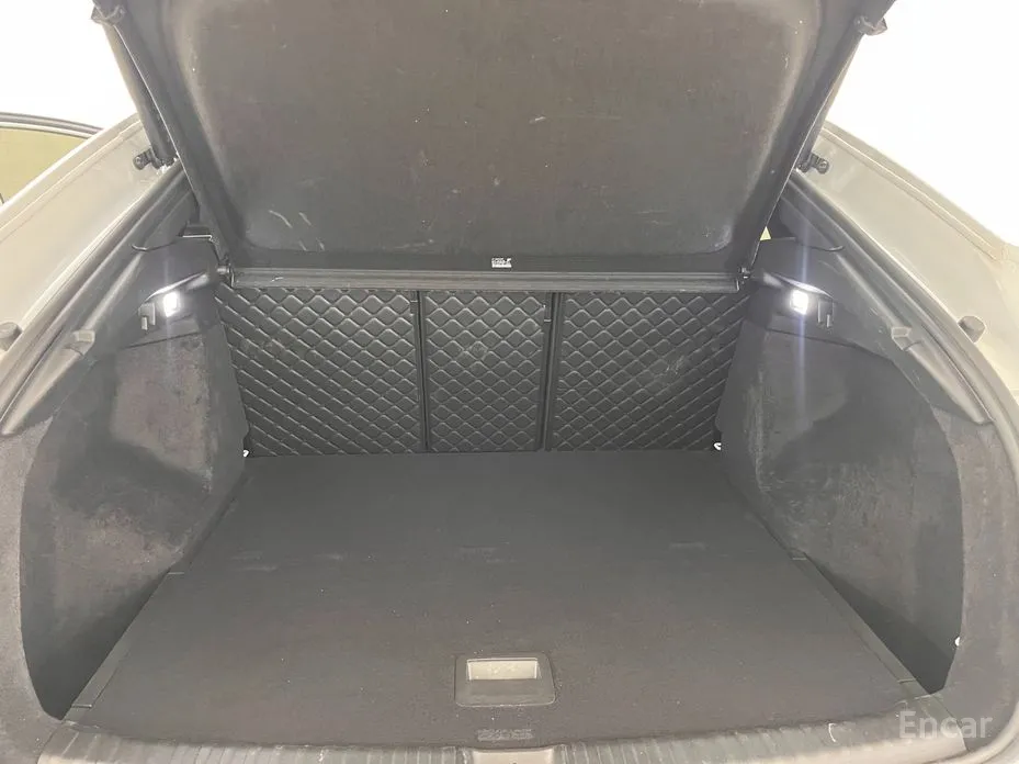 Фото 17 - Audi Q4 e-tron