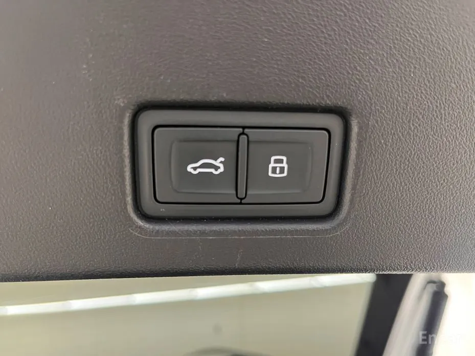 Фото 18 - Audi Q4 e-tron