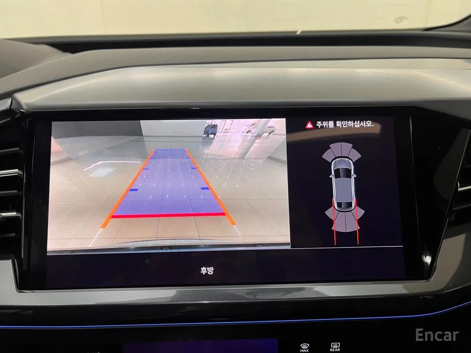 Фото 7 - Audi Q4 e-tron