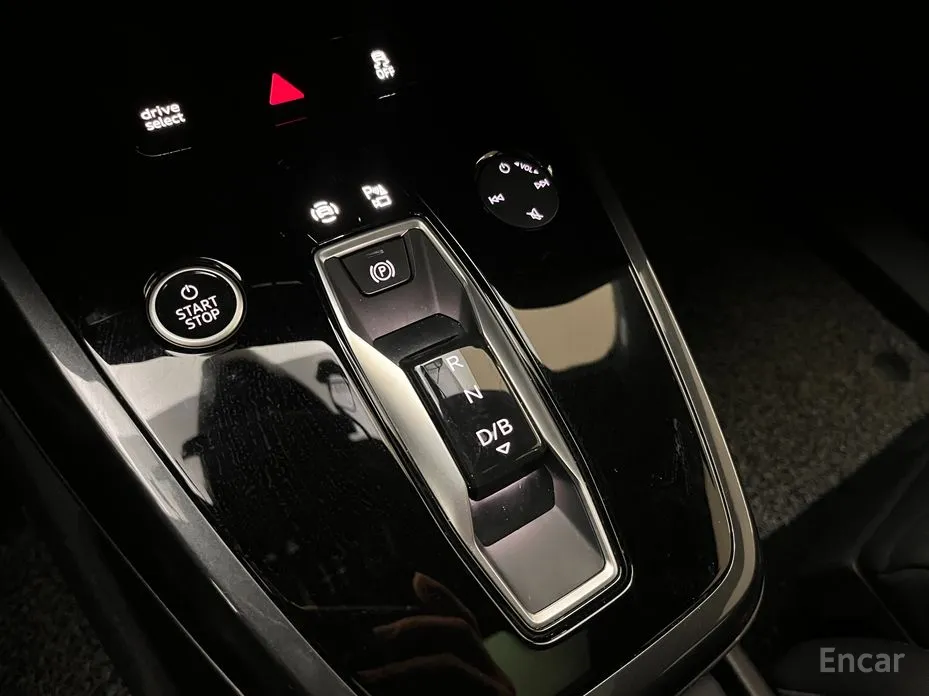 Фото 8 - Audi Q4 e-tron