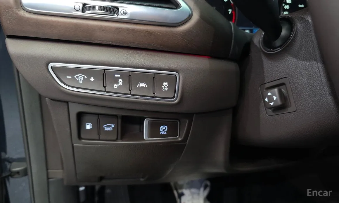 Фото 13 - Genesis G90