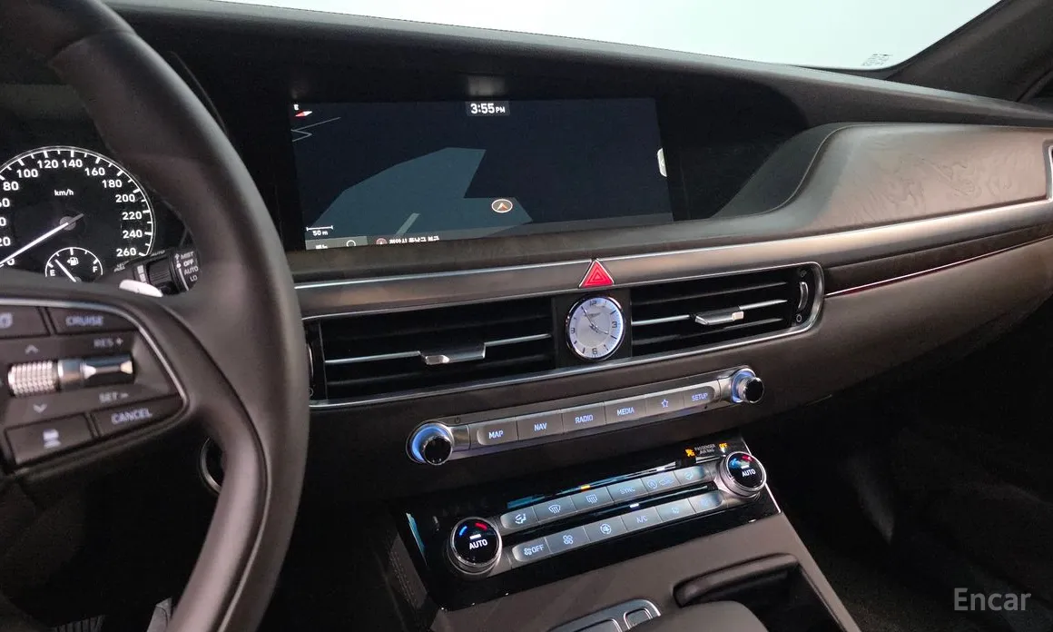 Фото 15 - Genesis G90