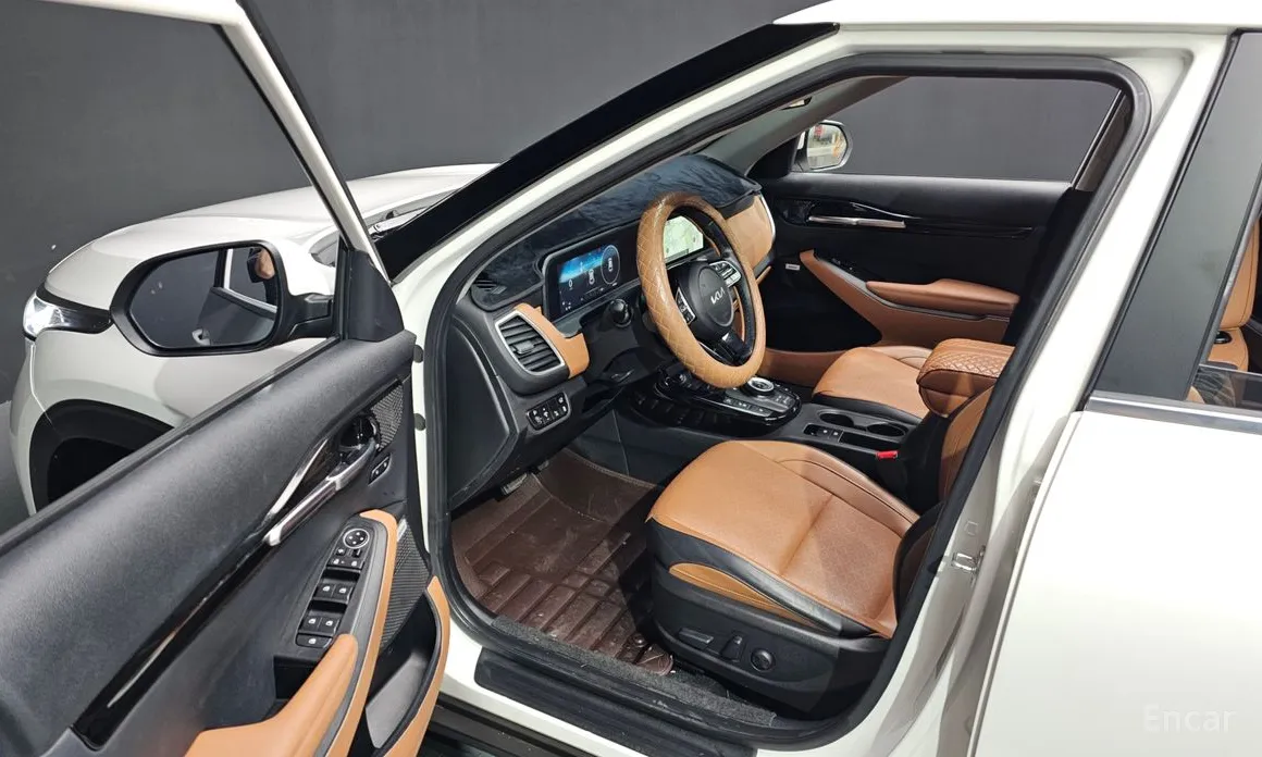 Фото 10 - Kia Seltos