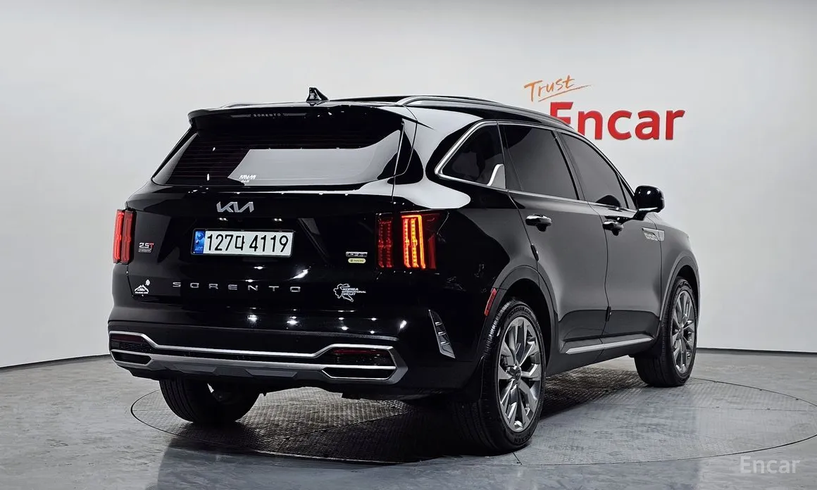 Фото 2 - Kia Sorento