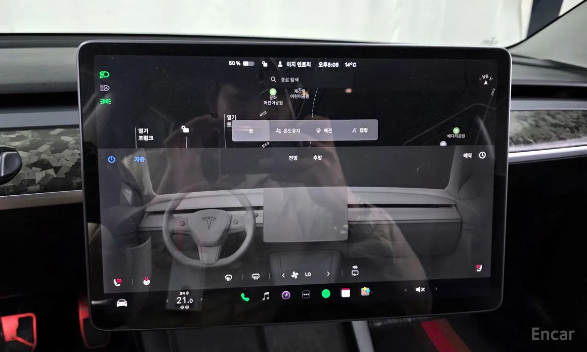 Фото 18 - Tesla Model 3