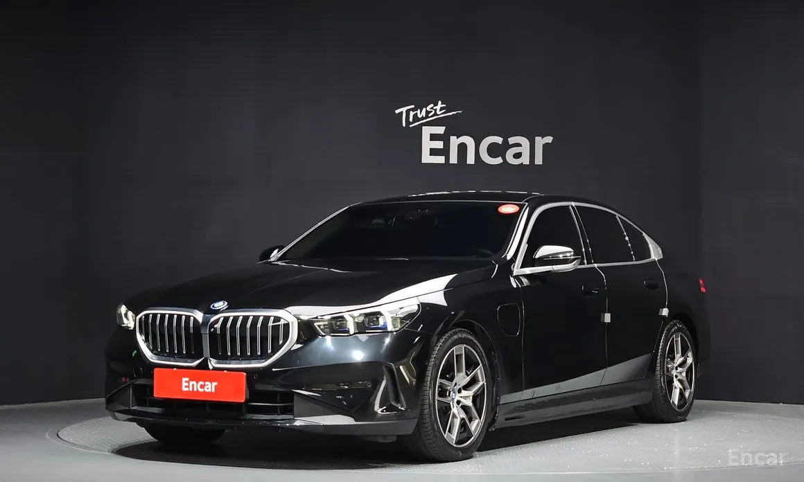 Фото 1 - BMW 5 Series