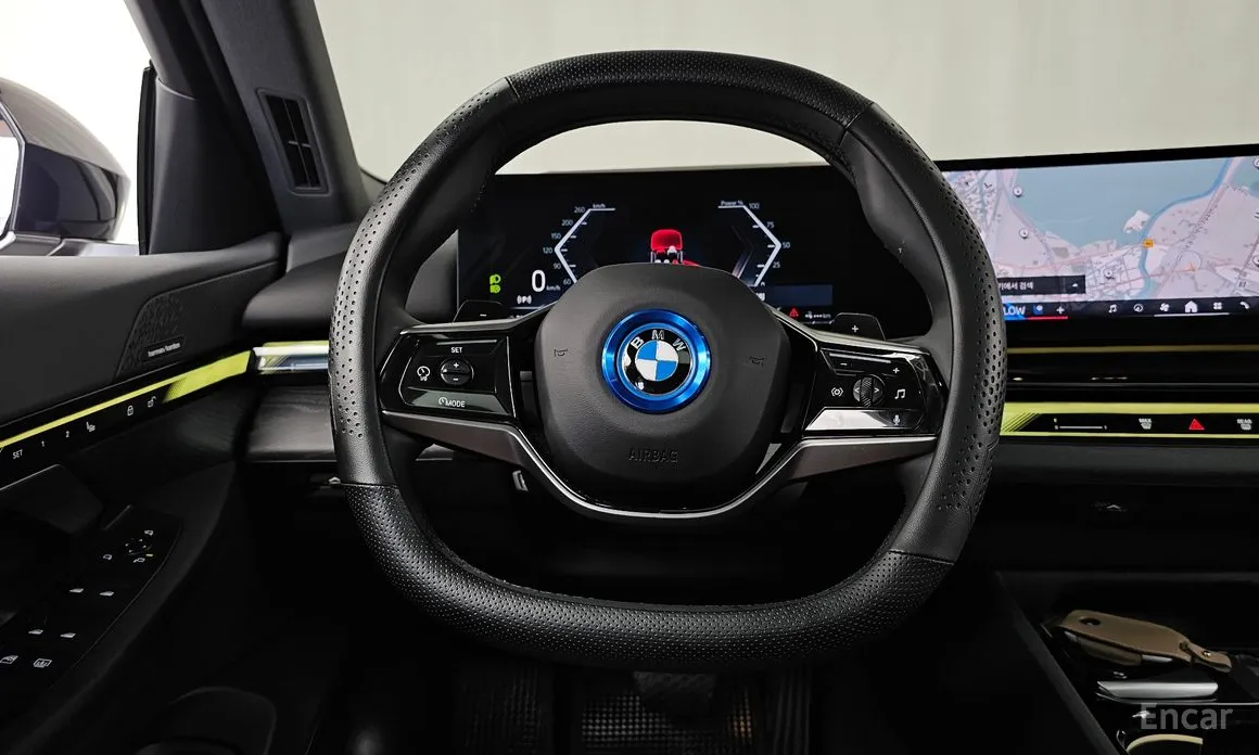 Фото 13 - BMW 5 Series