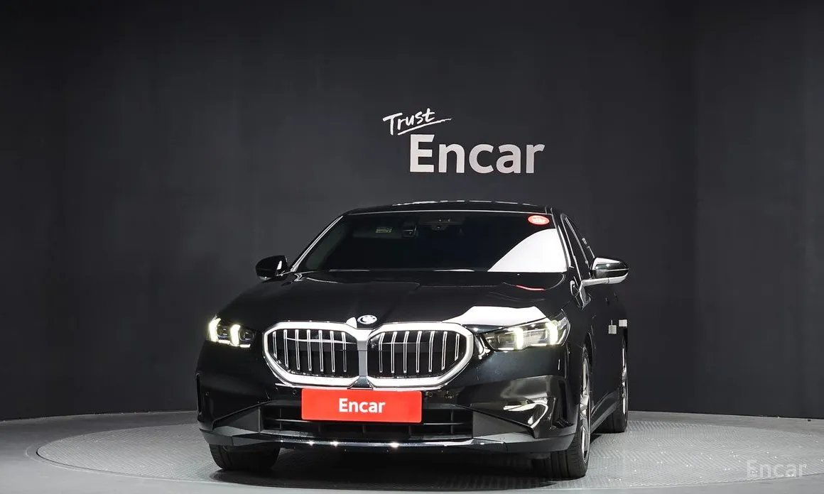 Фото 3 - BMW 5 Series