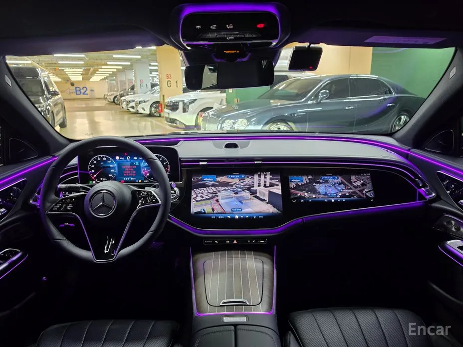 Фото 12 - Mercedes-Benz E-Class