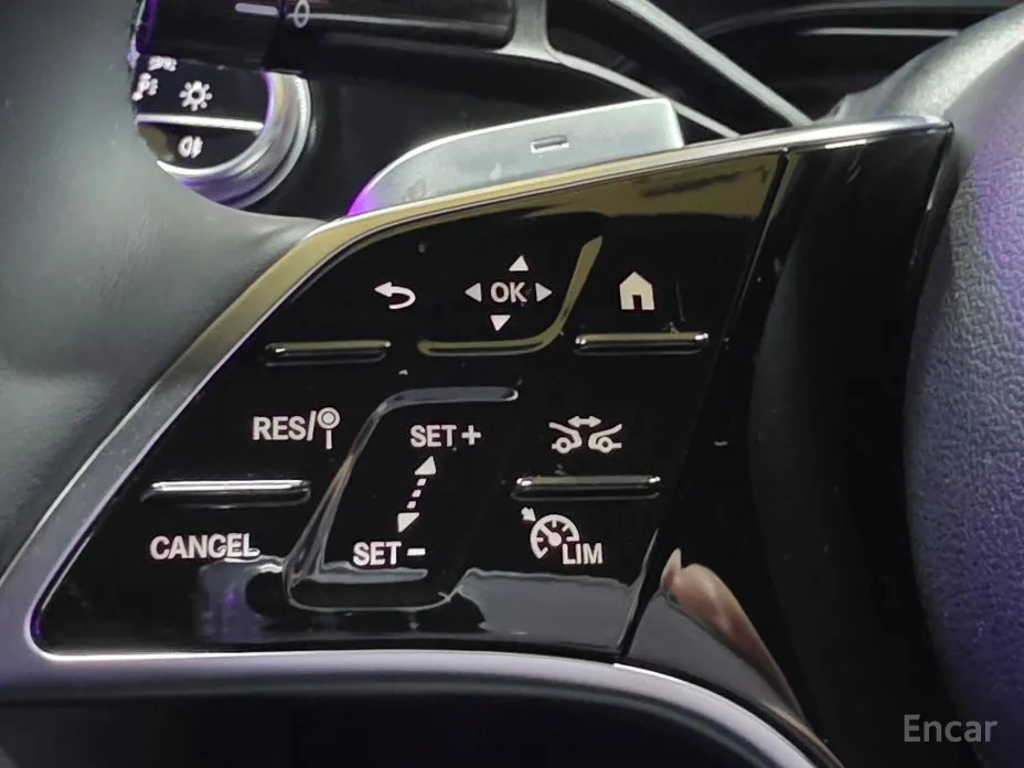 Фото 13 - Mercedes-Benz E-Class