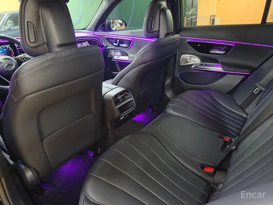 Фото 20 - Mercedes-Benz E-Class