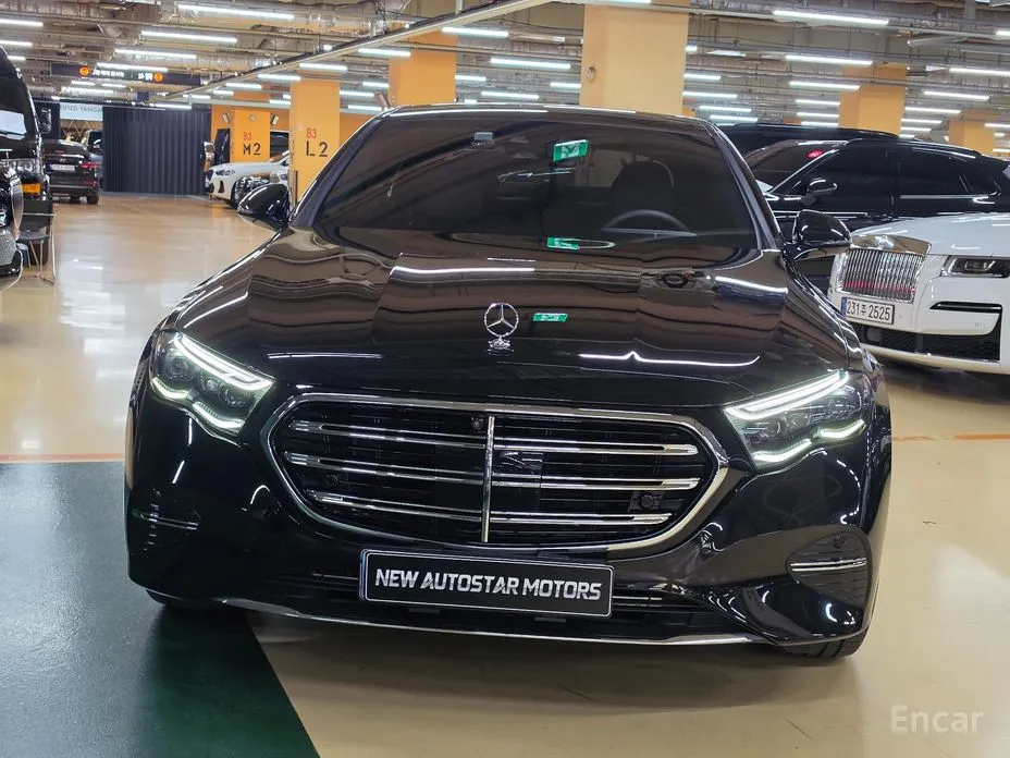 Фото 3 - Mercedes-Benz E-Class