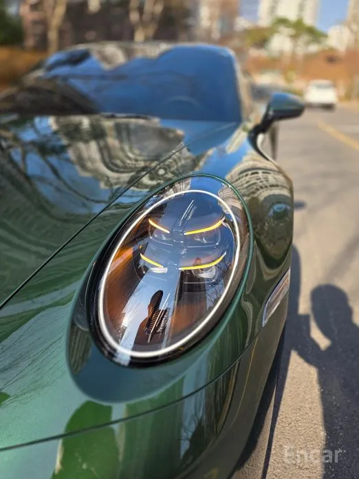 Photo 10 - Porsche 911