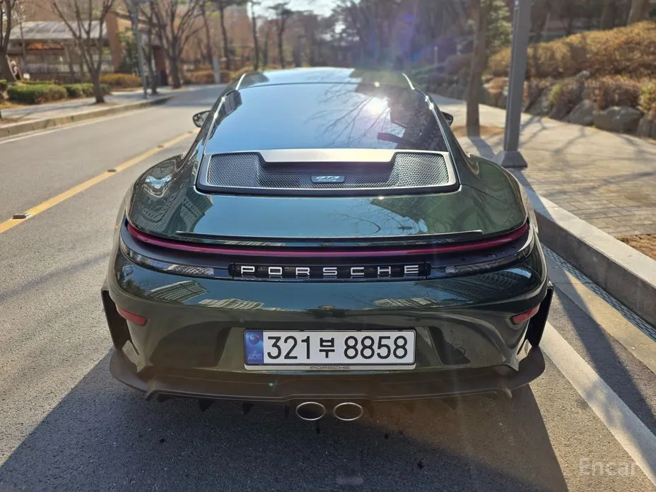 Photo 4 - Porsche 911