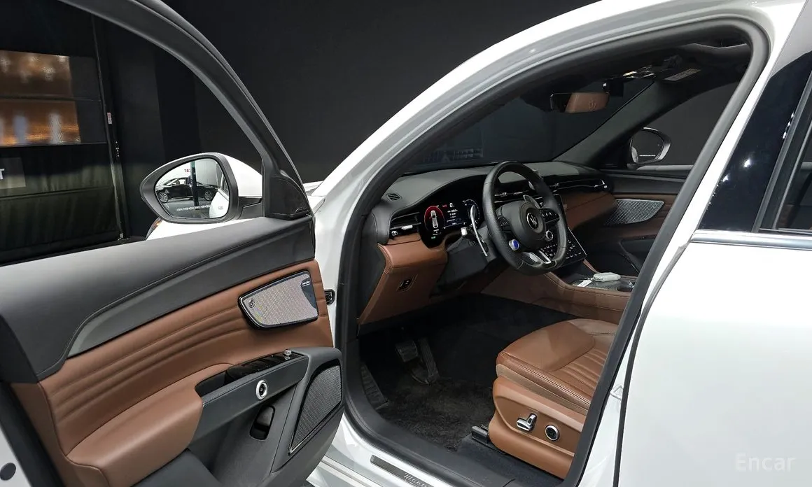 Фото 10 - Maserati Grecale