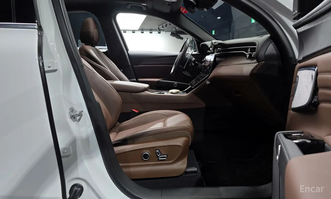 Фото 11 - Maserati Grecale