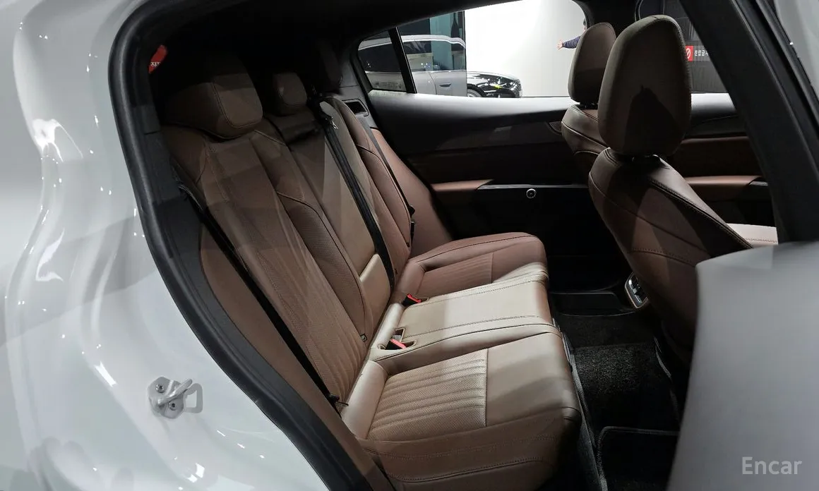 Фото 12 - Maserati Grecale