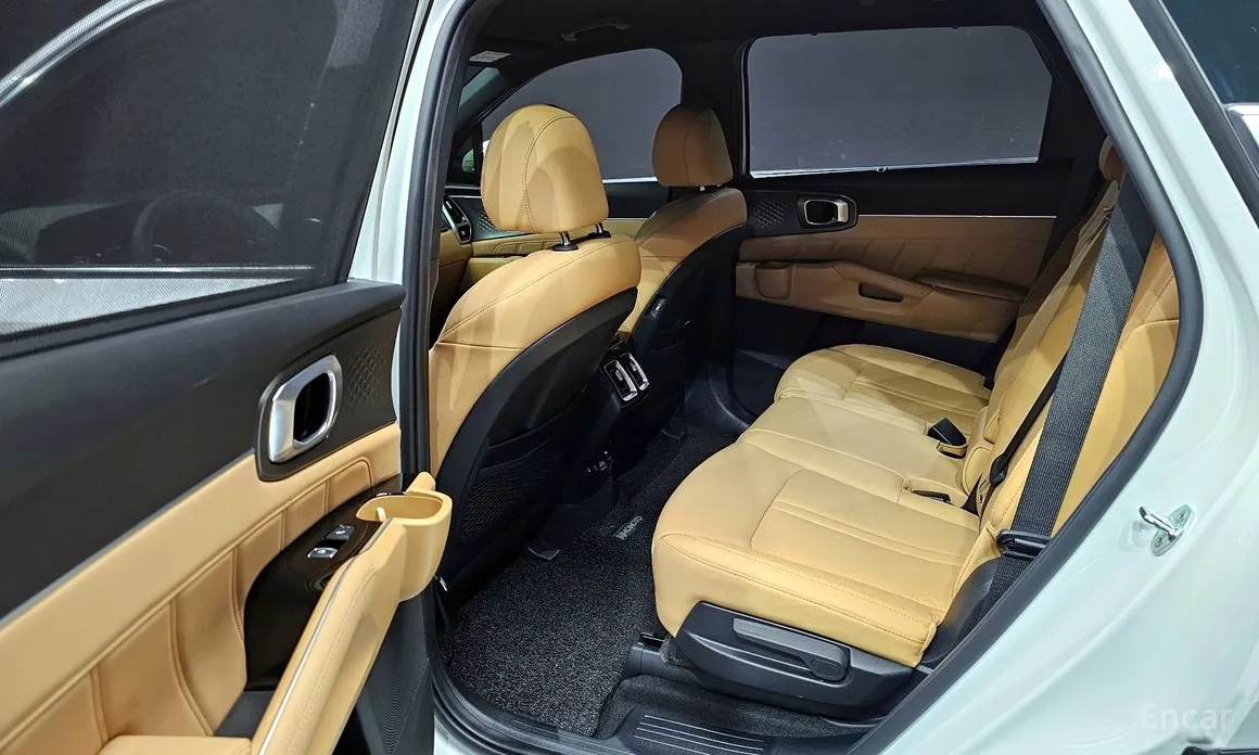 Фото 12 - Kia Sorento