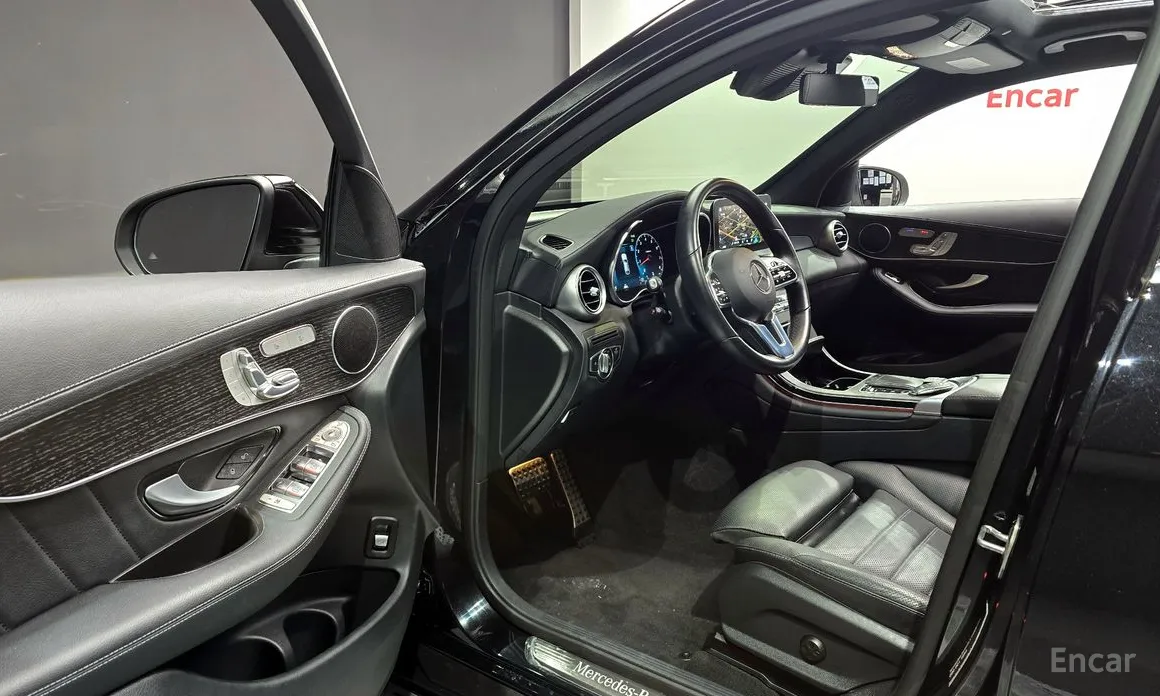 Фото 11 - Mercedes-Benz GLC-Class