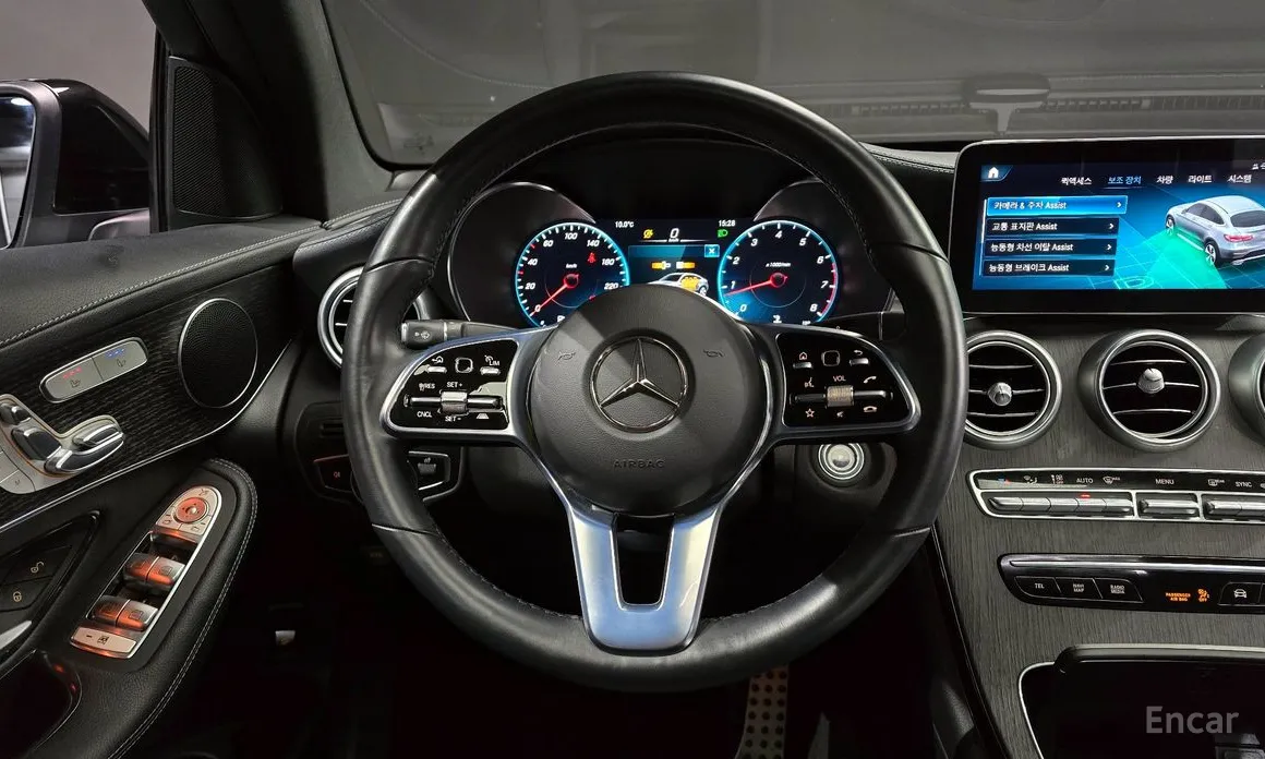 Фото 13 - Mercedes-Benz GLC-Class