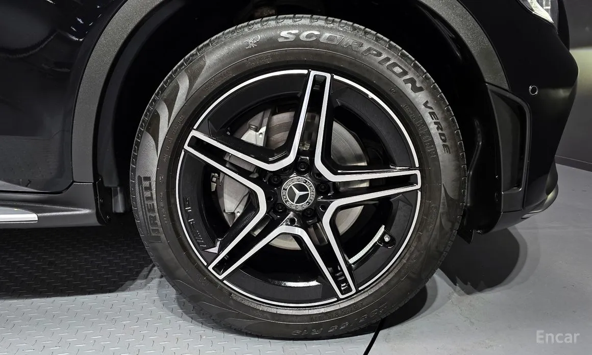 Фото 5 - Mercedes-Benz GLC-Class