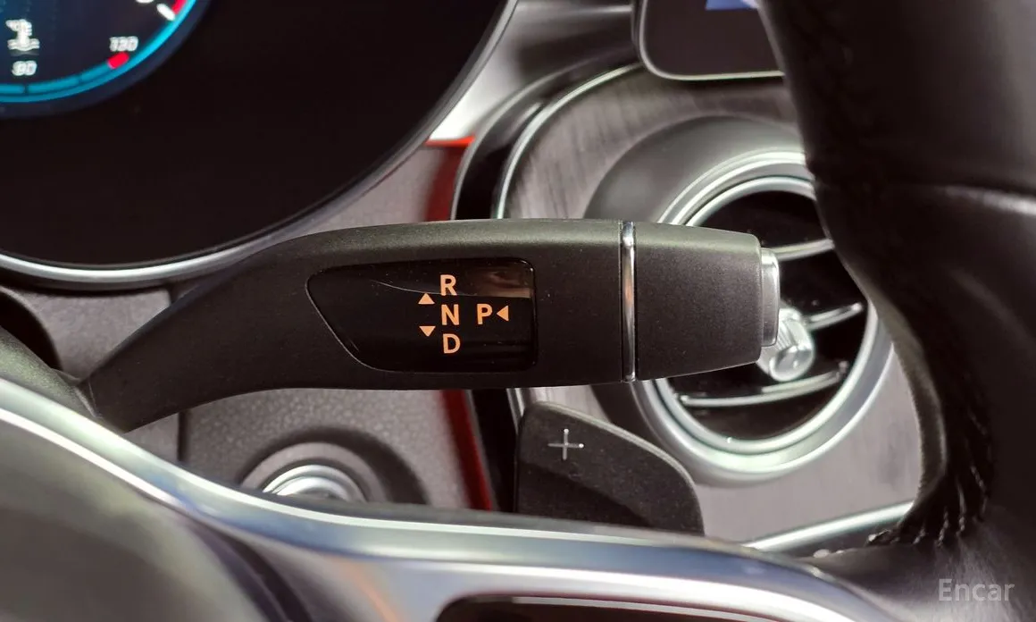 Фото 9 - Mercedes-Benz GLC-Class