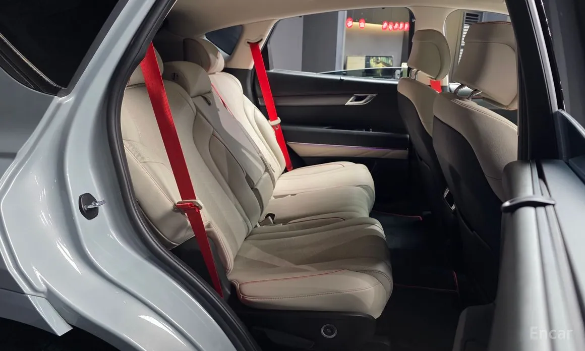 Фото 12 - Genesis GV80