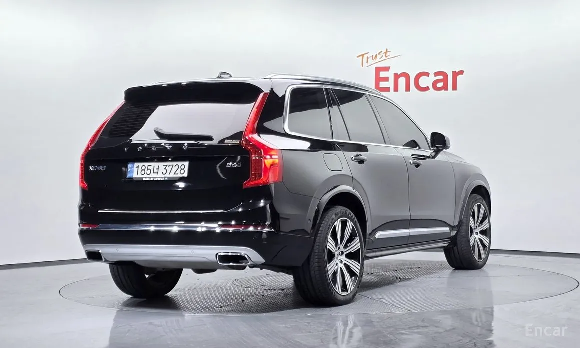 Фото 2 - Volvo XC90