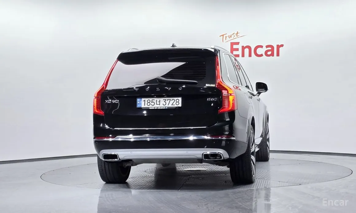 Фото 4 - Volvo XC90