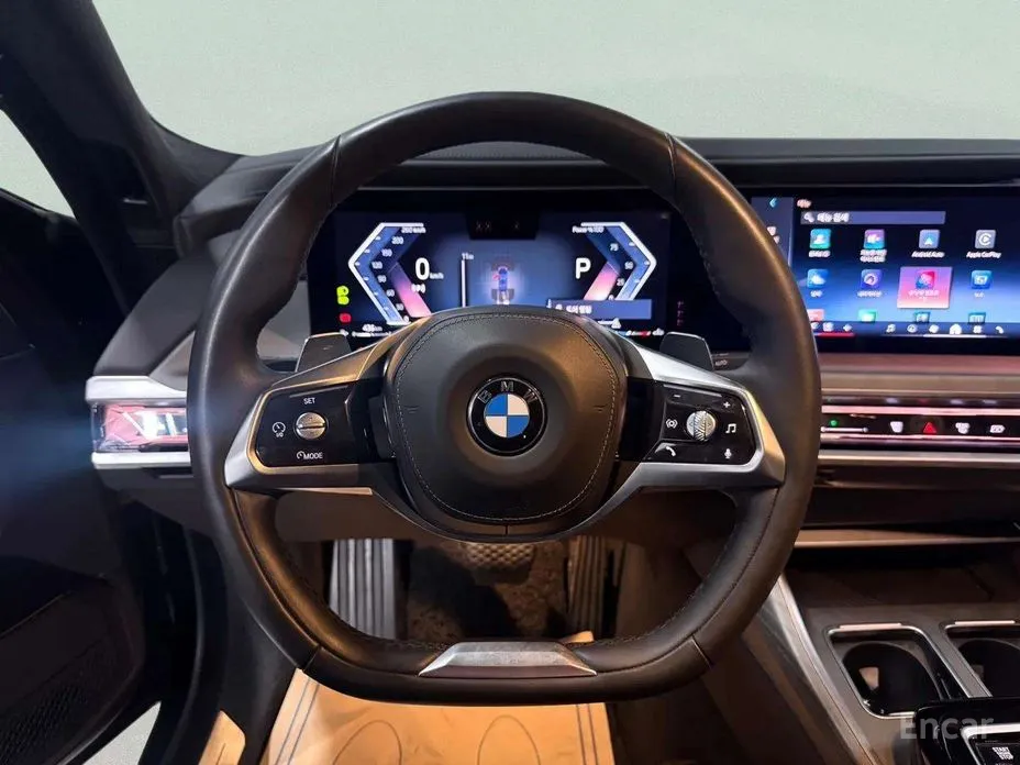 Photo 13 - BMW 7 Series