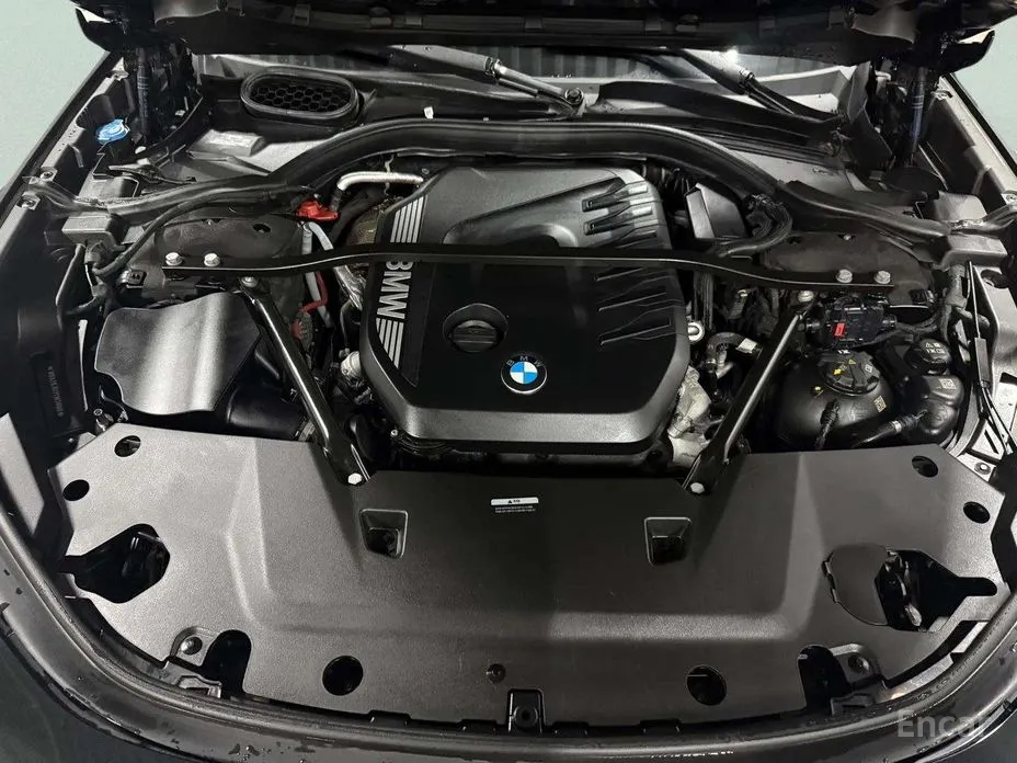 Photo 6 - BMW 7 Series