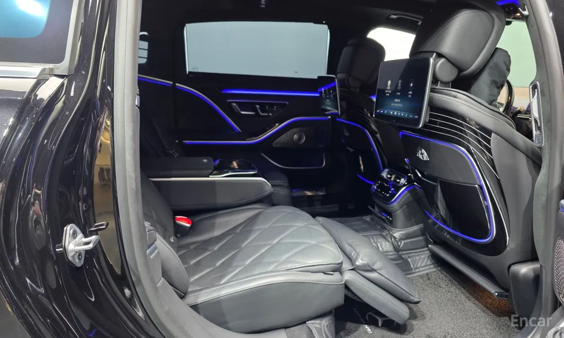 Фото 12 - Mercedes-Benz S-Class