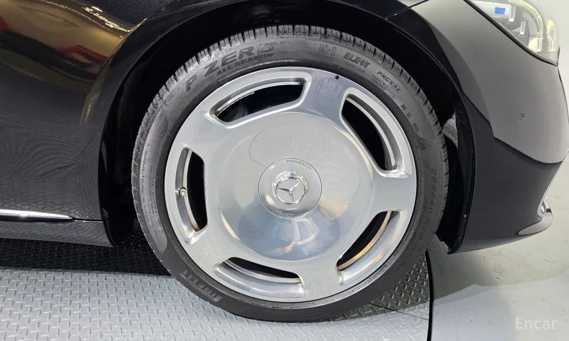 Фото 5 - Mercedes-Benz S-Class