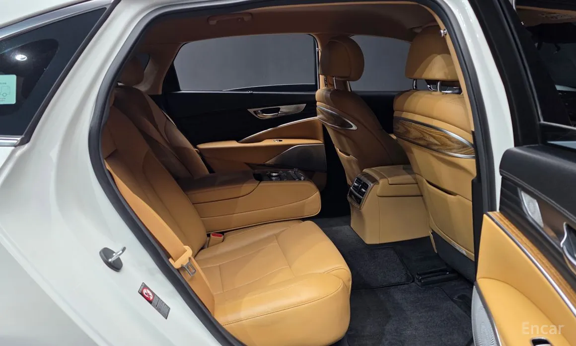 Фото 12 - Kia K9