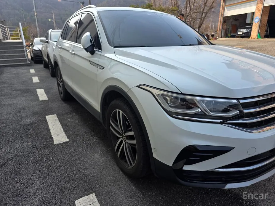 Фото 4 - Volkswagen Tiguan