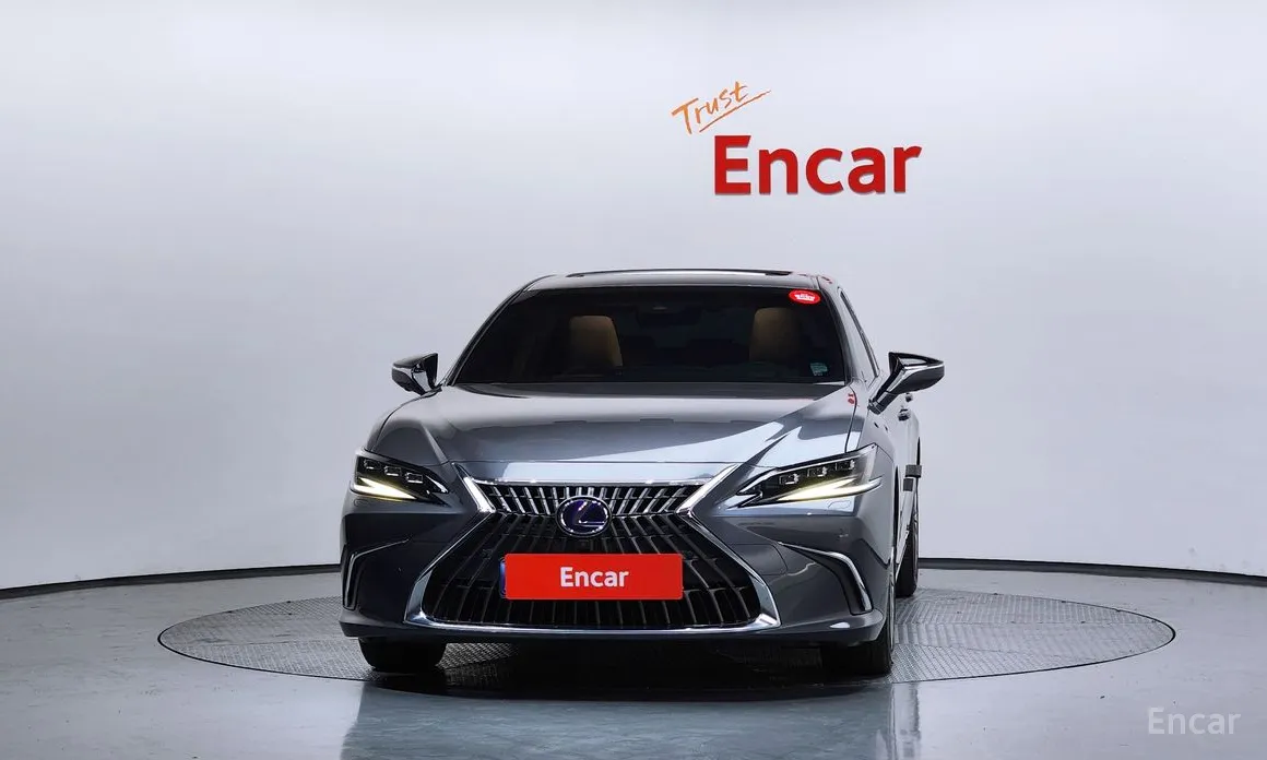 Фото 3 - Lexus ES