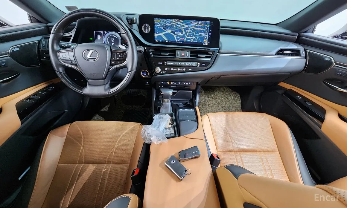 Фото 7 - Lexus ES