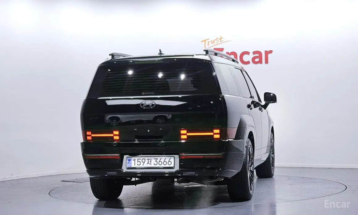 Фото 4 - Hyundai Santa Fe