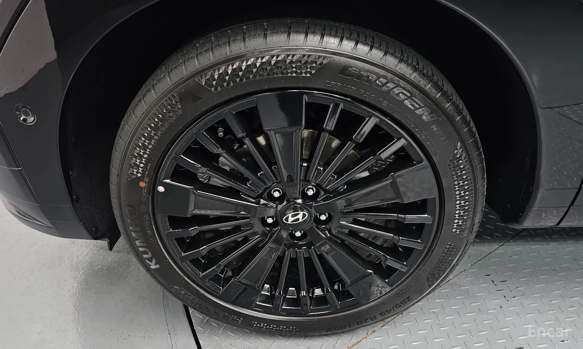 Фото 5 - Hyundai Santa Fe