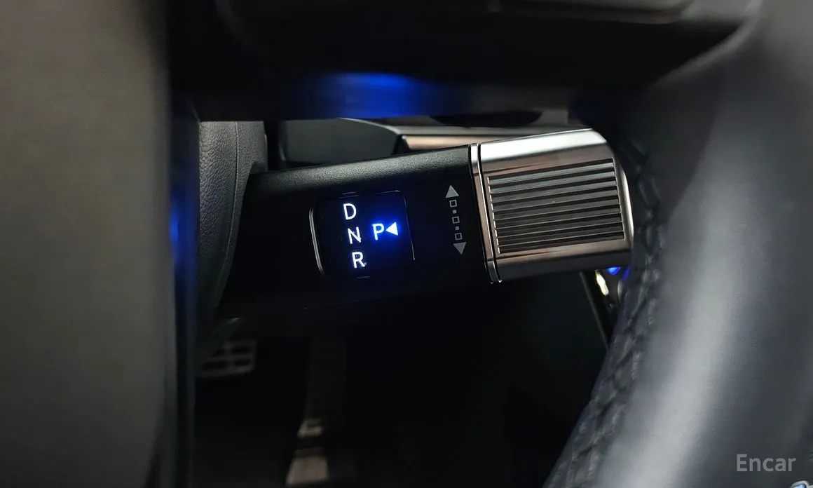 Фото 9 - Hyundai Santa Fe