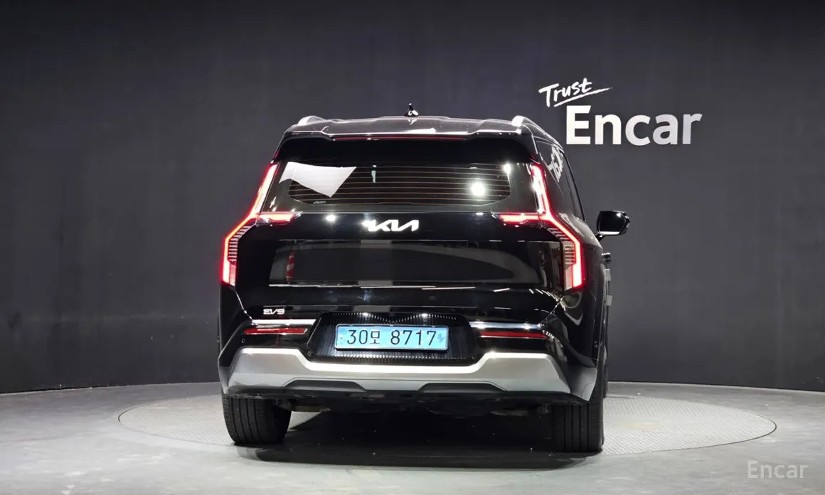 Фото 4 - Kia EV9