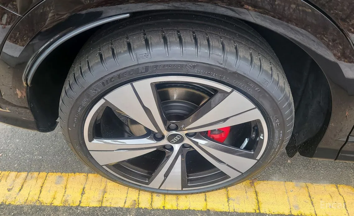 Фото 6 - Audi Q5