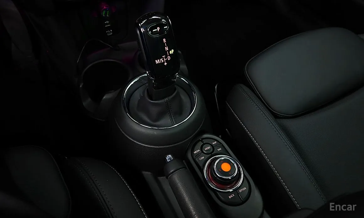 Фото 18 - Mini Cooper