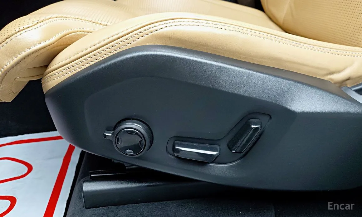 Фото 11 - Volvo XC90