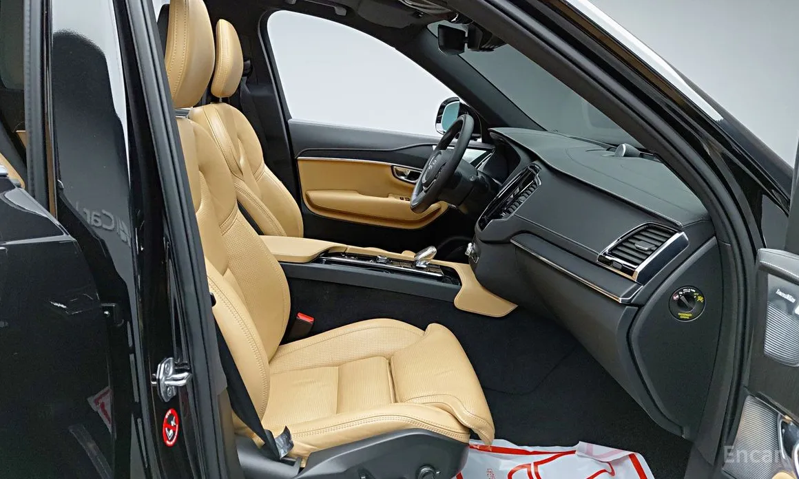 Фото 16 - Volvo XC90