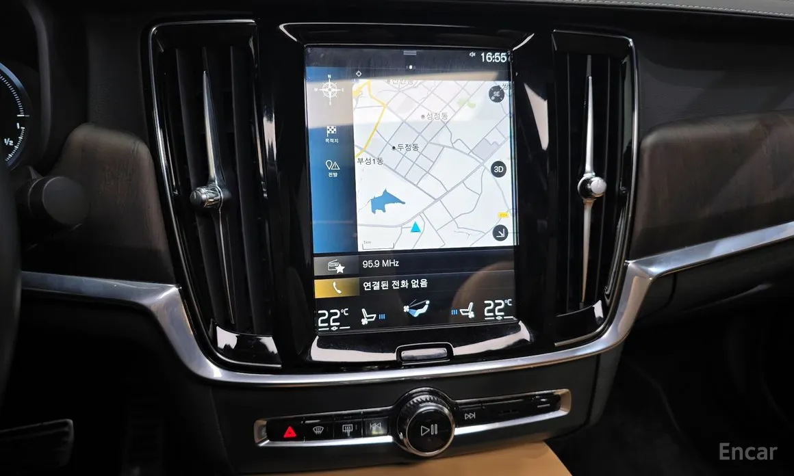 Фото 15 - Volvo S90